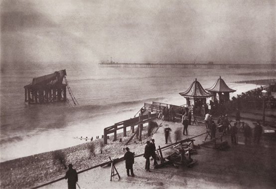 Donovan Chain Pier at Brighton Destroyed in Storm (1896)